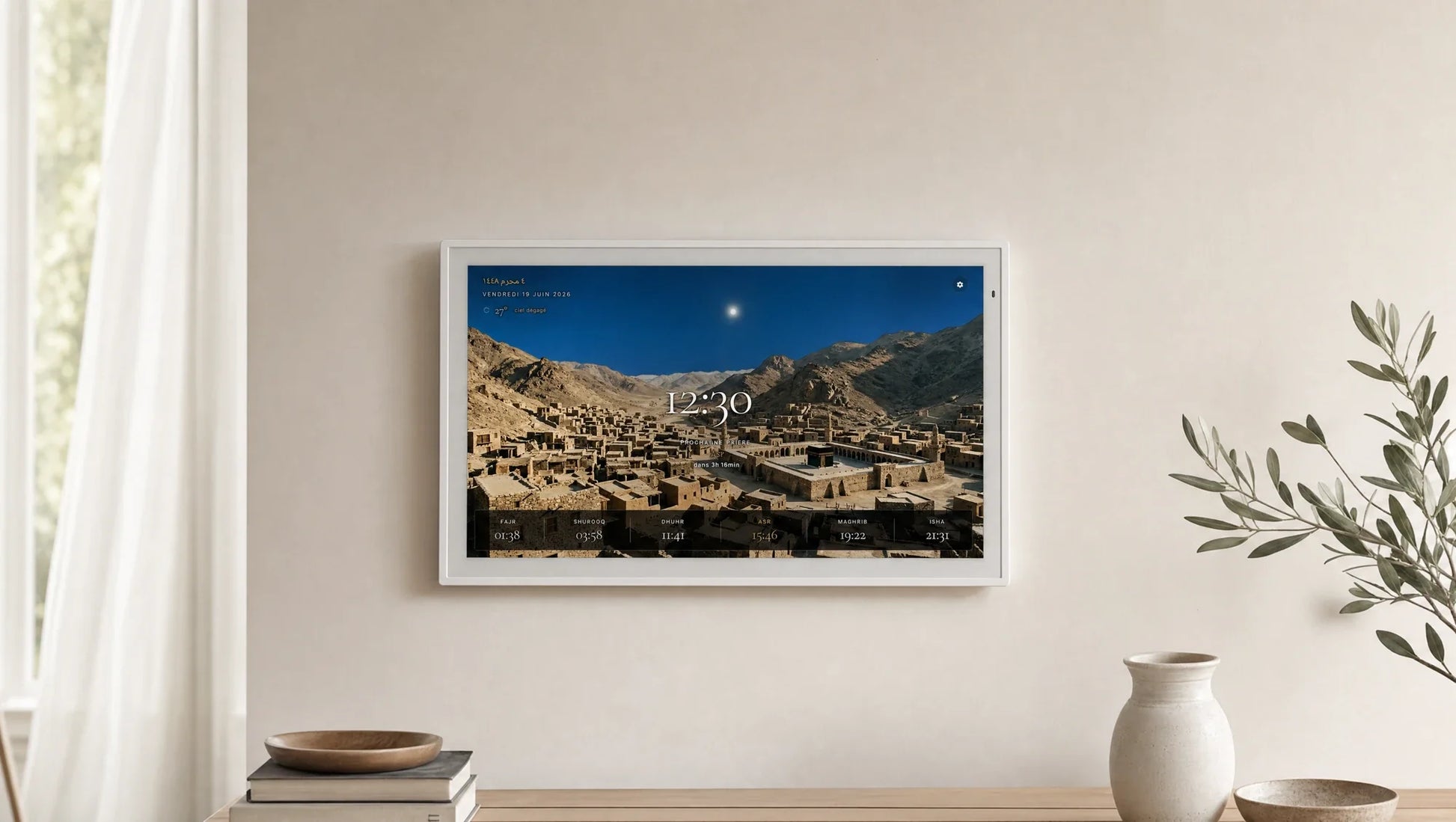 Nida Home mural, ambiance salon lumineux